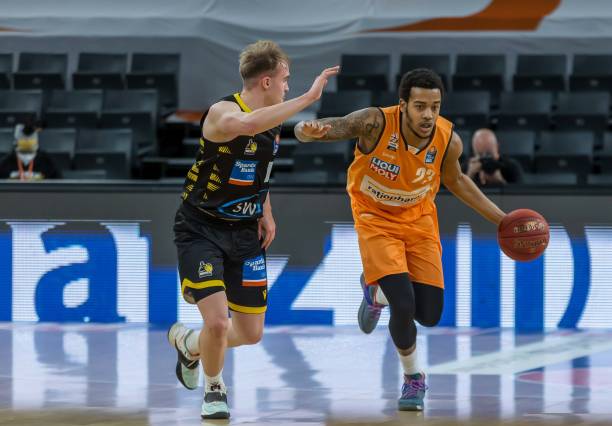 成功抢断对 成功抢断对