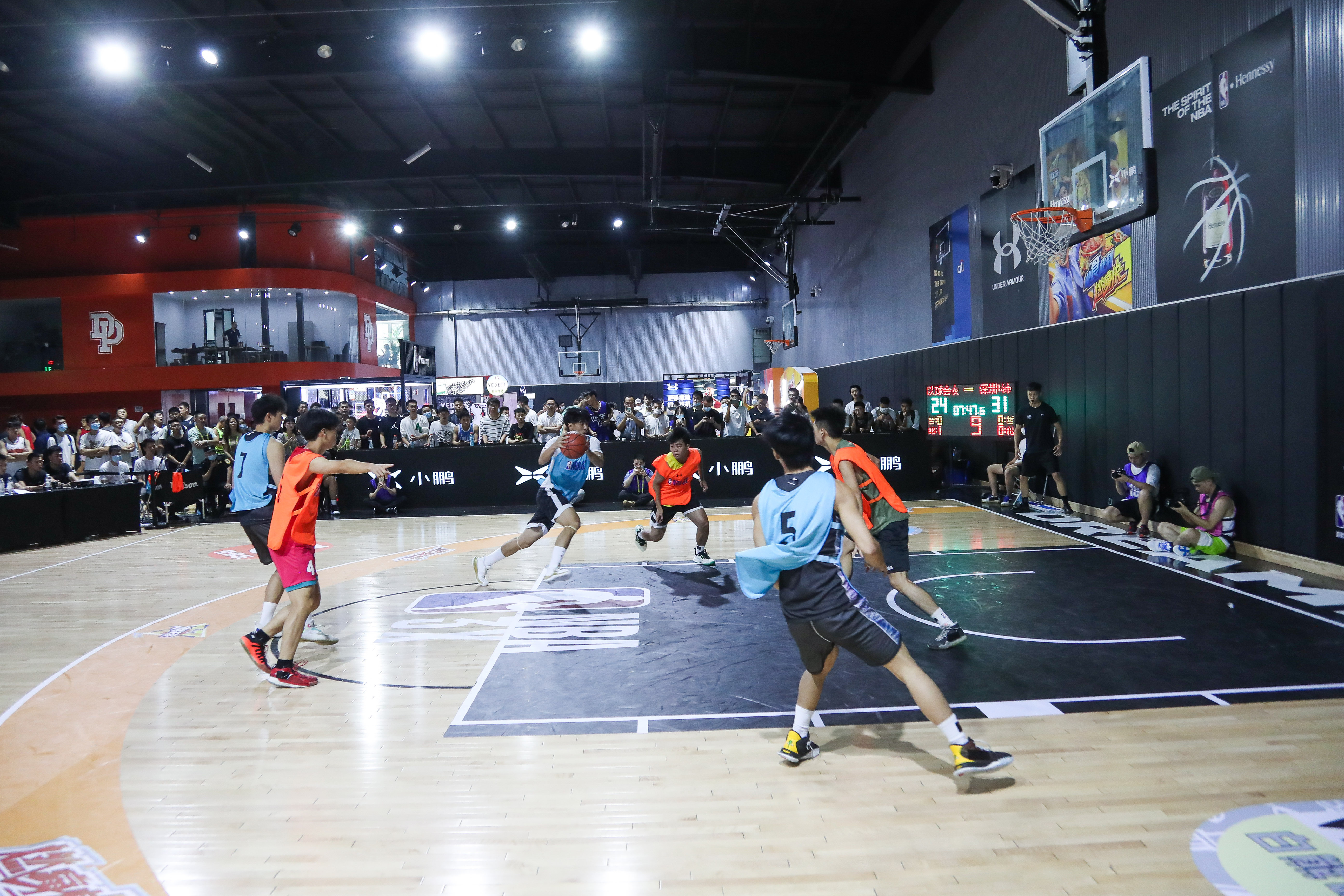 出色表现吸 出色表现吸